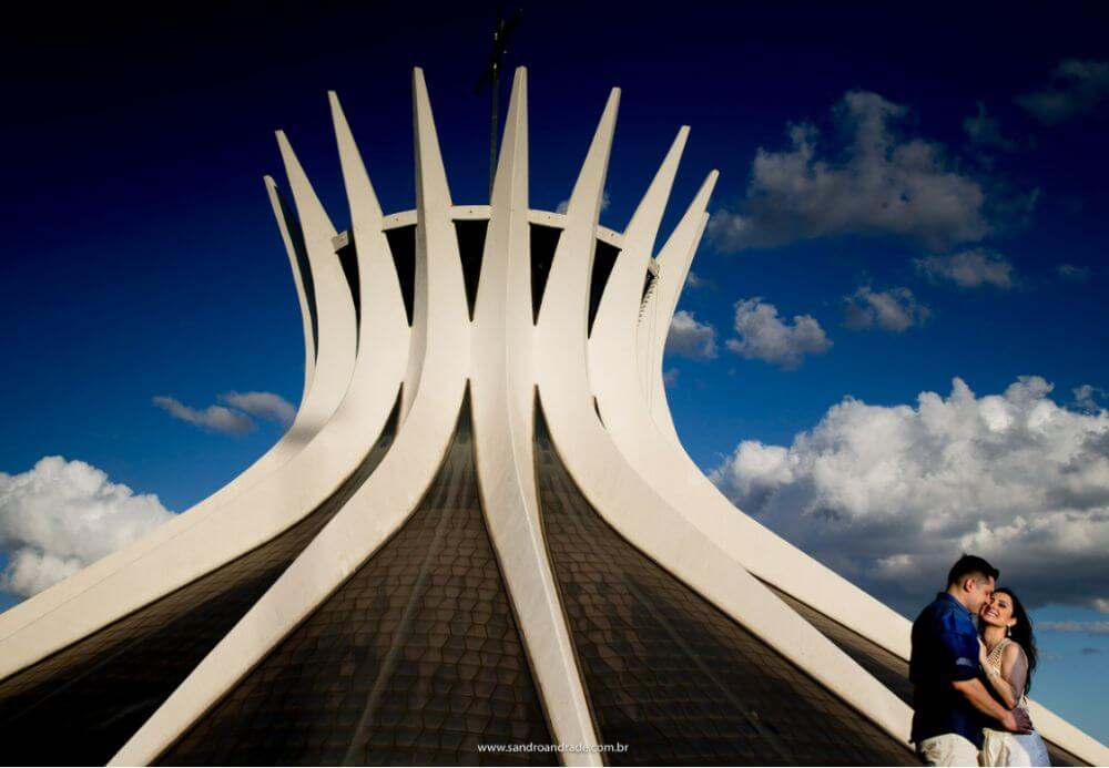 Ensaio pré casamento na Catedral Metropolitana de Brasília 